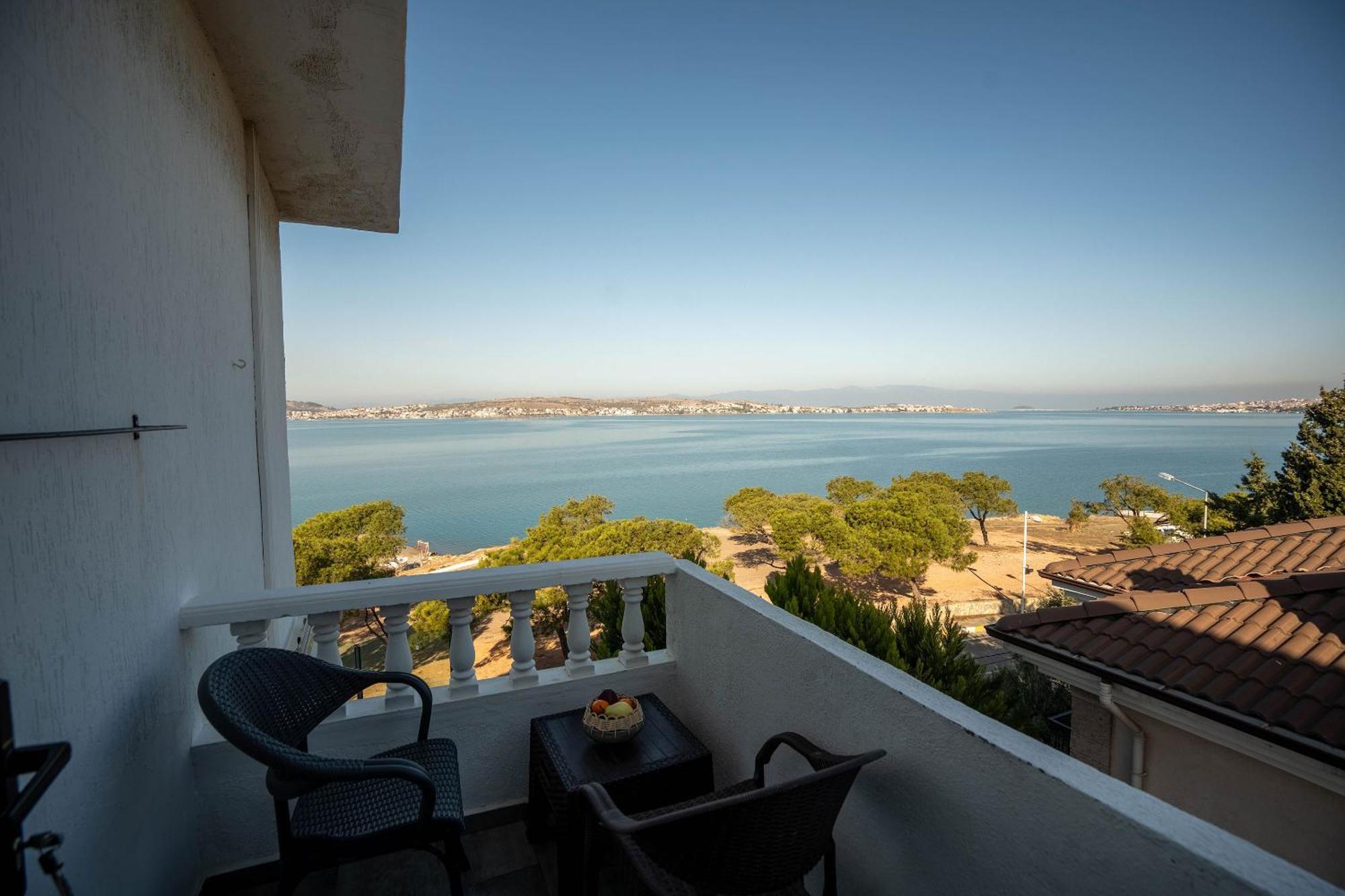 Camlik 87 Hotel Ayvalik Ngoại thất bức ảnh