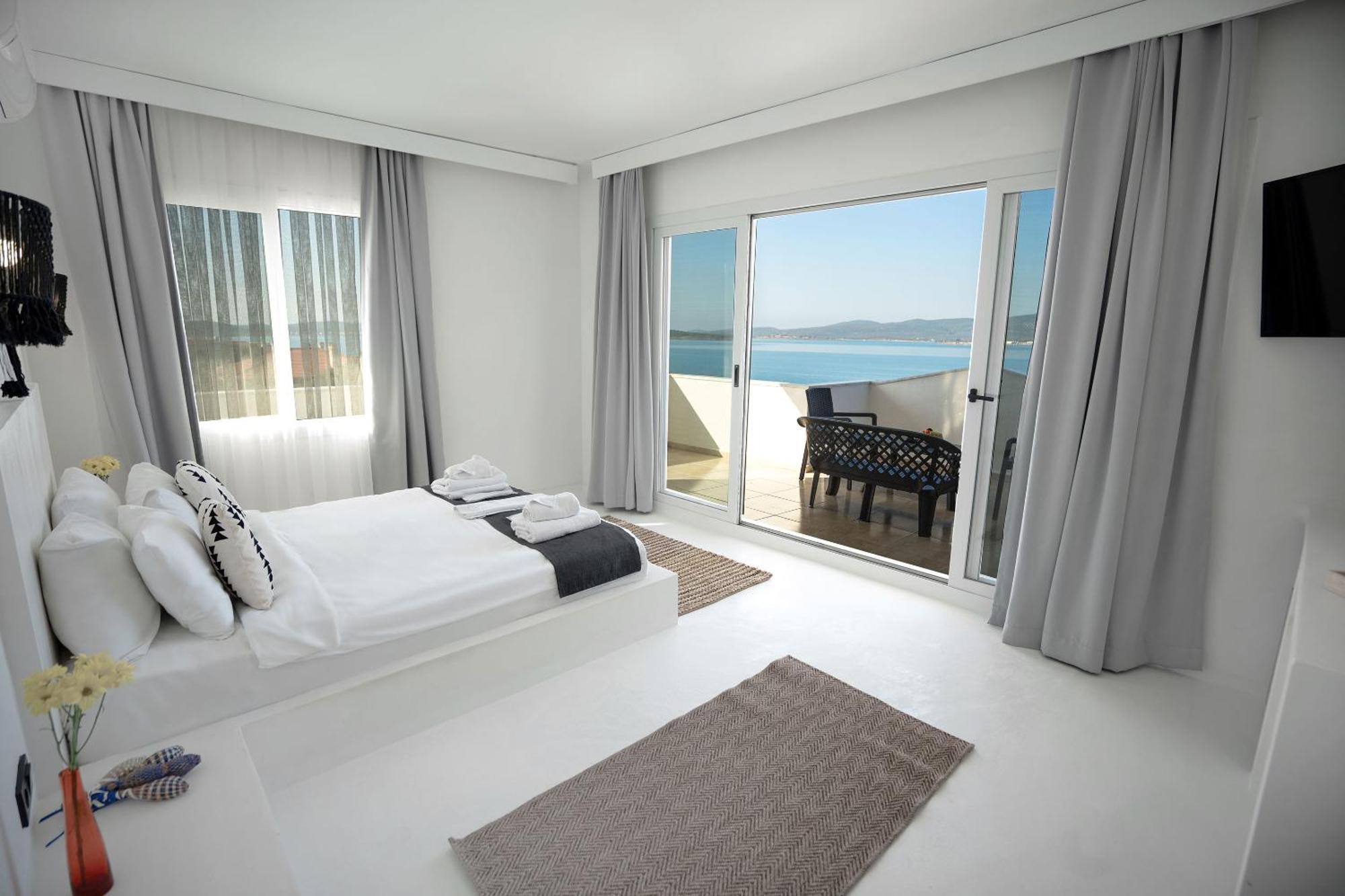 Camlik 87 Hotel Ayvalik Ngoại thất bức ảnh